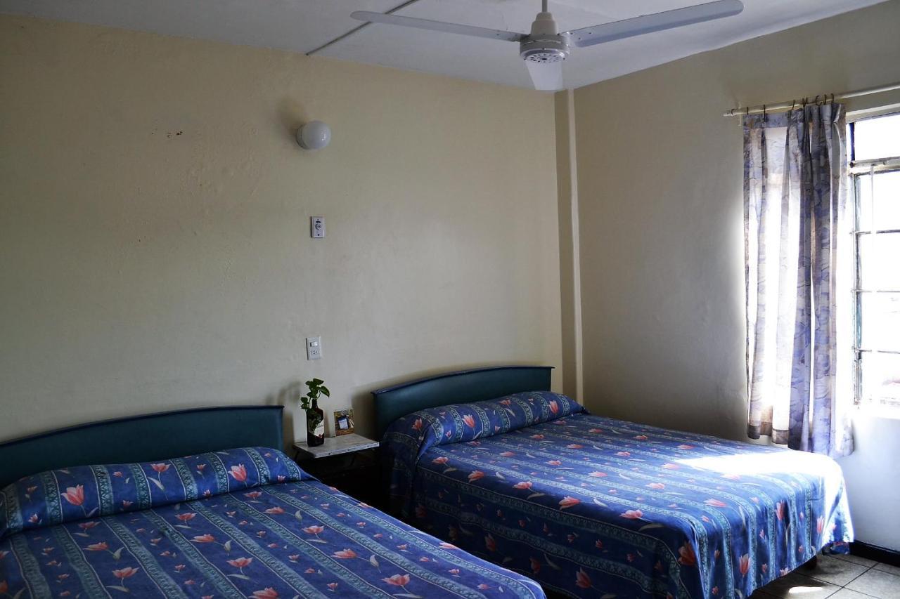 Hotel Janeiro Guadalajara Extérieur photo
