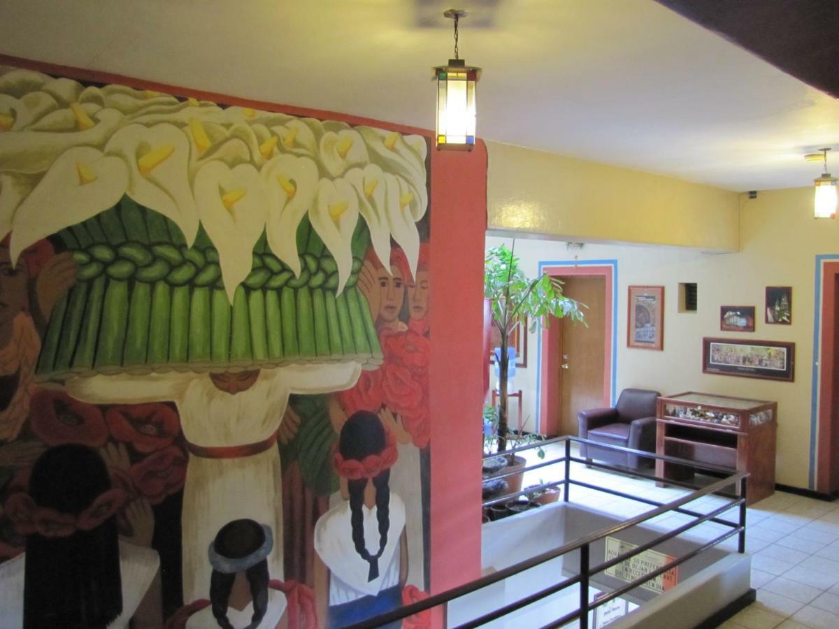 Hotel Janeiro Guadalajara Extérieur photo