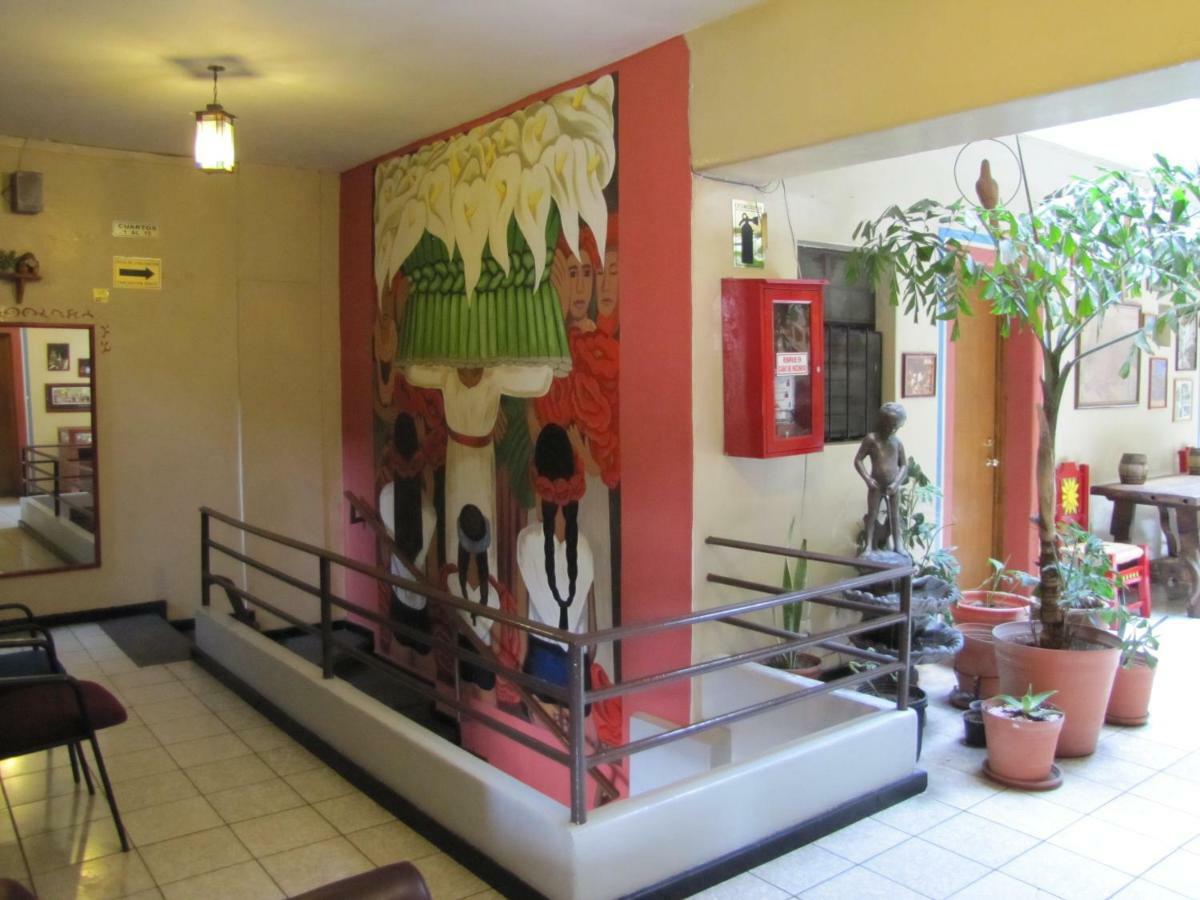 Hotel Janeiro Guadalajara Extérieur photo