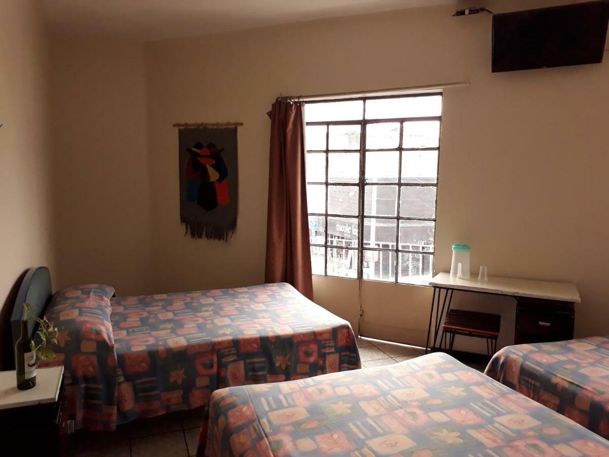 Hotel Janeiro Guadalajara Extérieur photo